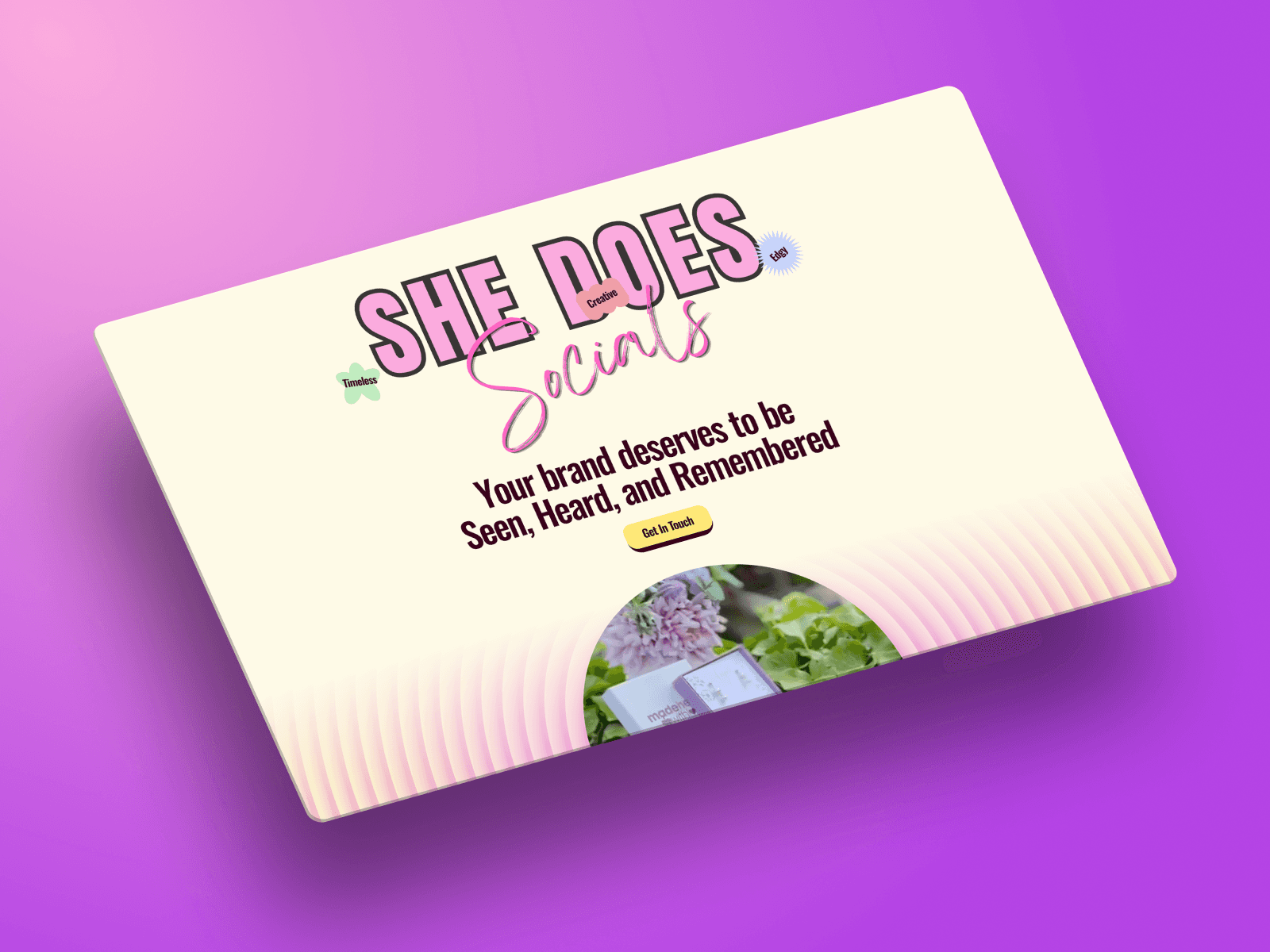 She Does Socials — website